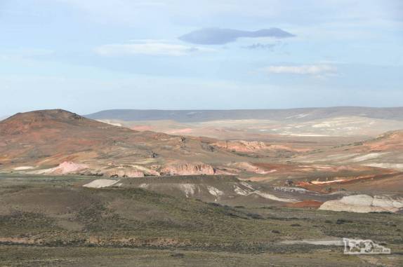 Região semi-desértica onde está a Cueva de Las Manos, a leste da ruta 40, na patagõnia argentina